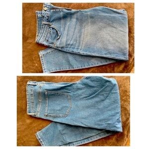 light wash skinny jeans